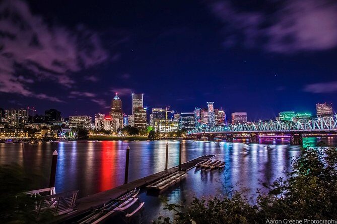 2.5-hour Dinner Cruise on Willamette River - City Lights on the Willamette: The Big Idea Behind This Cruise