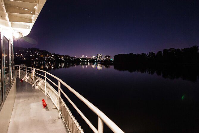 2.5-hour Dinner Cruise on Willamette River - Timing and Weather: Why It’s a City Lights Cruise, Not a Guaranteed Golden Hour