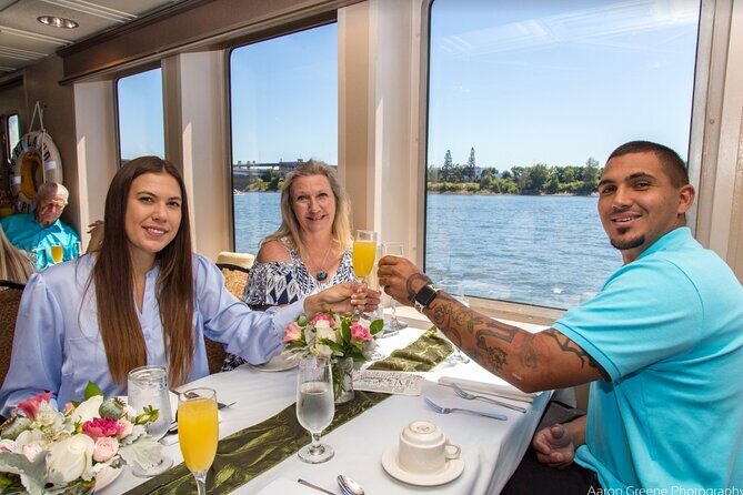 2-hour Brunch Cruise on Willamette River - The Route You’ll Cruise: Bridges, OMSI, and the Stuff You Can Point At