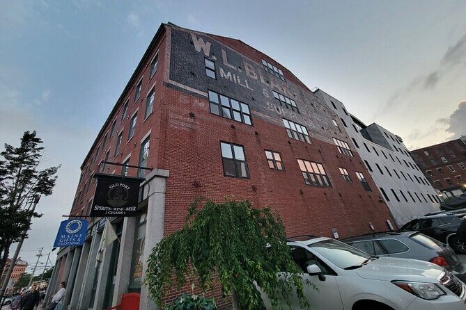 2-Hour Portland Old Port Ghost Walking Tour - Stop 5: Rosies Restaurant and the Jukebox from Hell