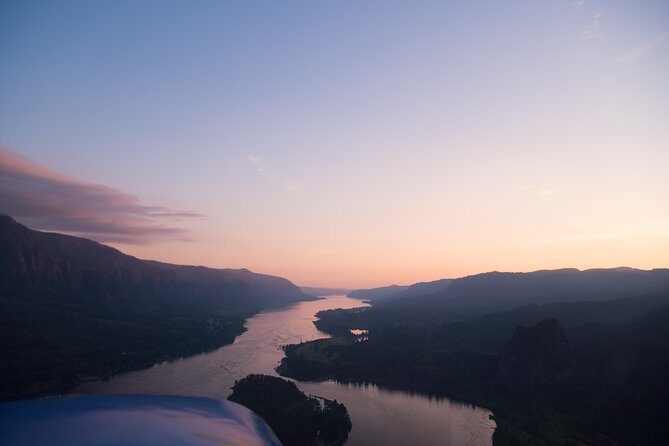 40 Minute Multnomah Falls & Waterfall Air Tour by Envi Adventures - What the Flight Feels Like: Plane, Timing, and Getting the Most Views