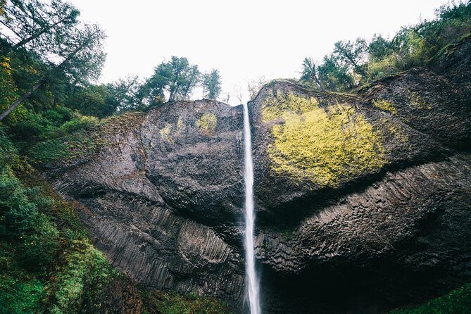 Afternoon Half-Day Multnomah Falls and Columbia River Gorge Waterfalls Tour from Portland - The Gorge story you hear while you ride