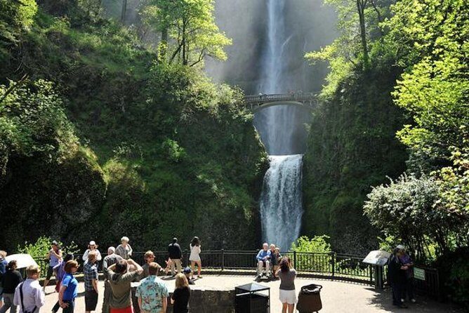 Columbia Gorge Waterfalls & Wineries from Portland: All-Inclusive Afternoon Tour - Historic Columbia River Highway Waterfall Stops: What You’ll Actually Do