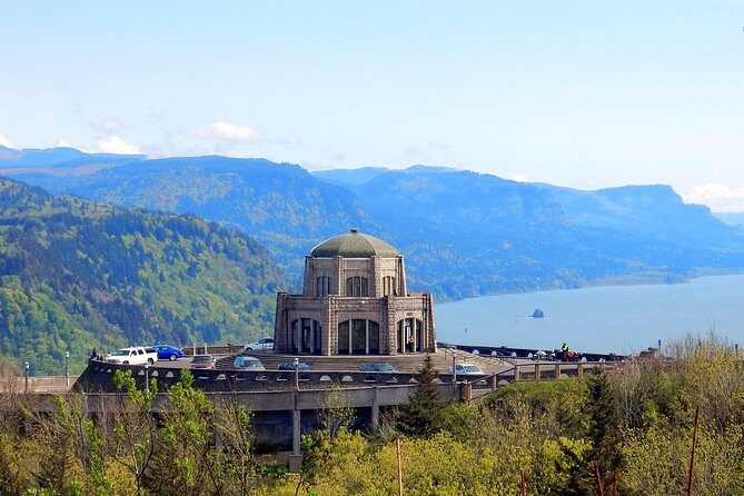 Columbia River Gorge Waterfalls Tour from Portland, OR - The van ride: comfort, pacing, and live guide talk