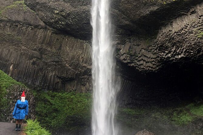 Explore Columbia River Gorge Half-Day Small-Group Hiking Tour - Shepherd’s Dell State Natural Area: 10 minutes of photo magic