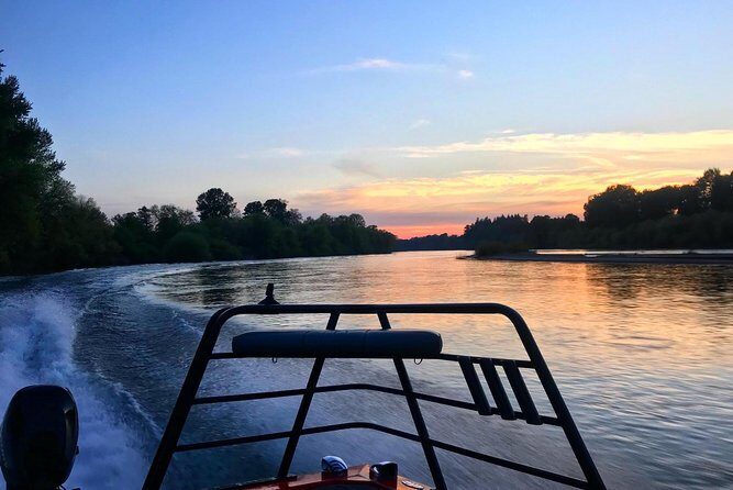 Guided Jetboat Tour for Six -Private - Private Jetboat for Six: Why This Format Makes Sense