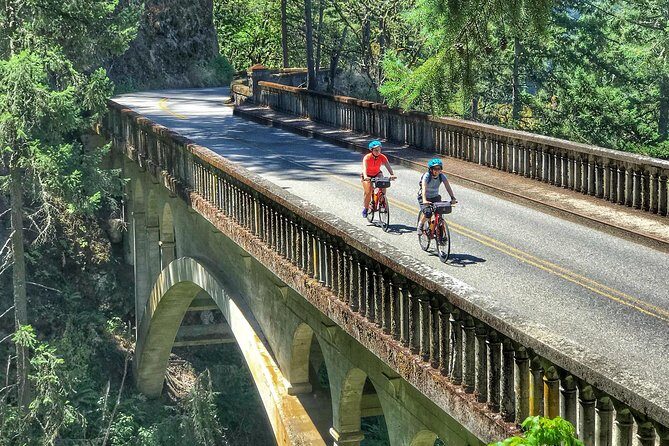 Hike and Bike Tour to Columbia River Gorge Waterfalls - Bridal Veil Falls State Park: short ride, pretty reward
