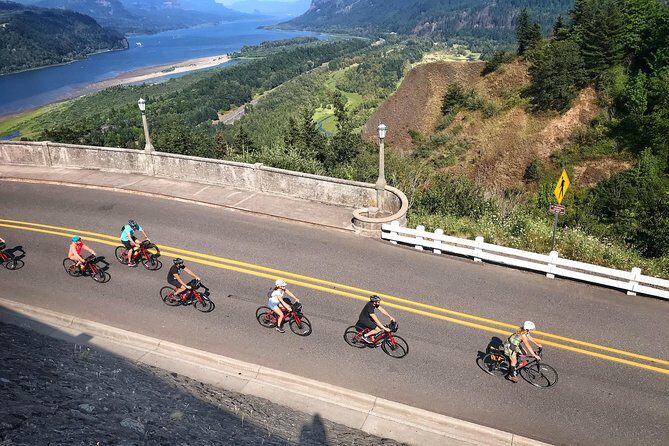 Hike and Bike Tour to Columbia River Gorge Waterfalls - Meet at 833 SE Main St: the bike shop start