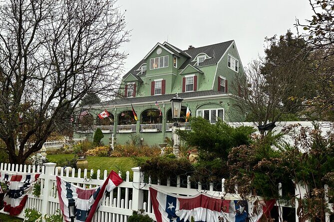 Kennebunkport, York, and Portsmouth NH Private Day Tour - Wentworth by the Sea in New Castle: The Lunch Break With Views