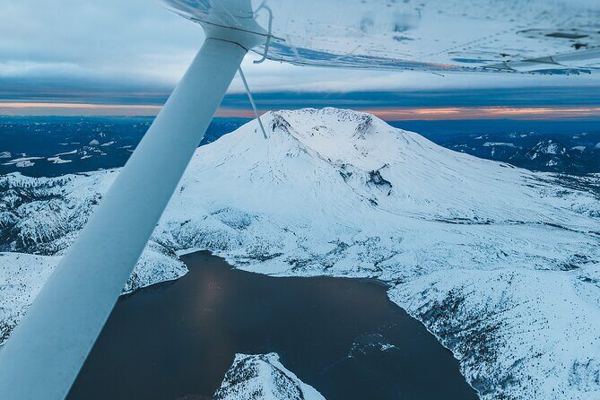 Mt. St. Helens Air Tour by Envi Adventures - From Troutdale to the volcano in about an hour
