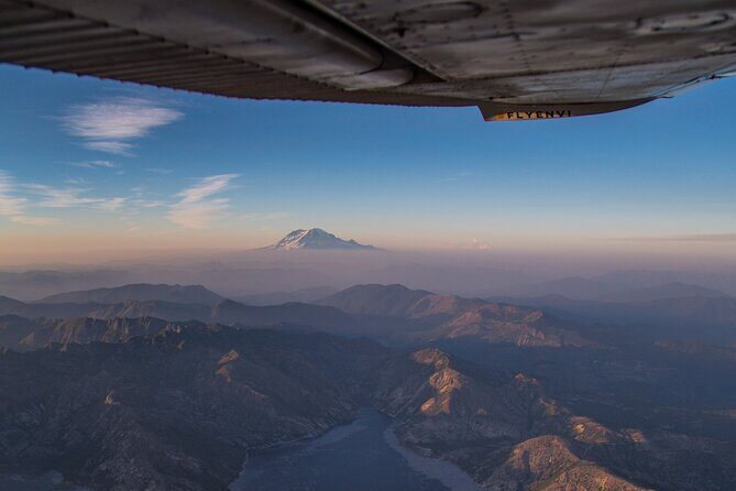 Mt. St. Helens Air Tour by Envi Adventures - Plane vs helicopter: the photo reality check (with fairness)