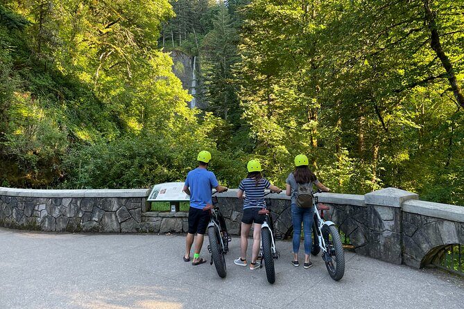 Multnomah Falls E-Bike Waterfall Tour (2+ Hours) - Multnomah Falls: park the bikes and take the walk