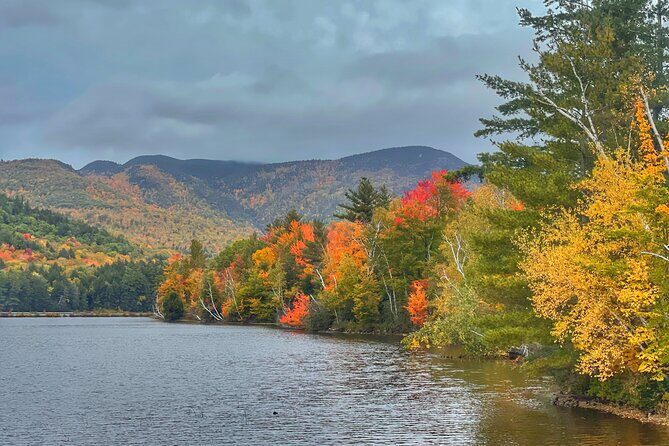 New Hampshire White Mountains Exclusive Private Tour - Jackson’s Fall Trio: Pumpkin People, Puzzle Store, and Honeymoon Covered Bridge