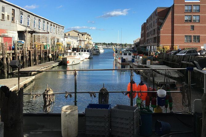 Old Port "Seafood Lovers" Walking Lunch Tour in Portland, Maine - What the Old Port Part Teaches You About Lobsters