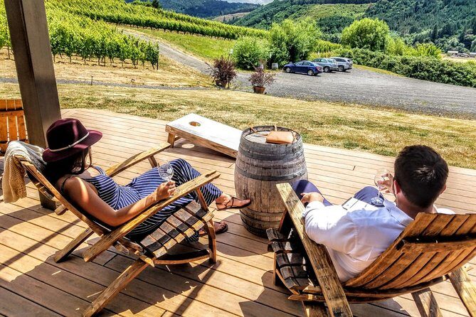 Oregon Wine Tour-Full Day Tour with Lunch Stop - The winery route: where you’re likely to go and why it matters
