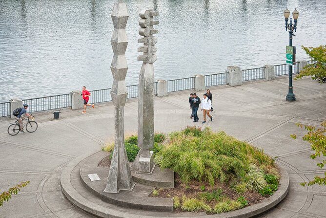 Portland (Along the Waterfront) Scavenger Hunt & Self-Guided Tour - Stop 2: Steel Bridge—where the photo tasks shine