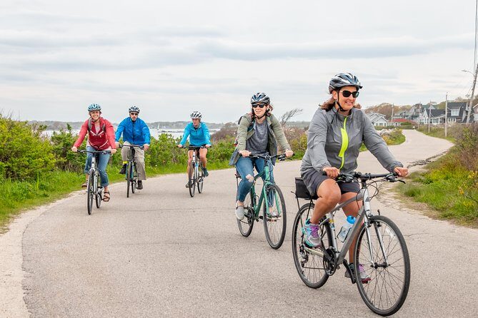 Portland Bicycle Tour with 5 Lighthouses and XL Lobster Roll - Your bike day reality check: distance, hills, and road time