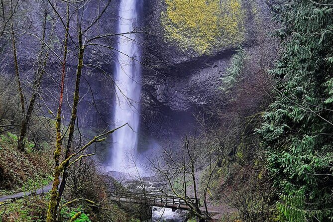 Portland City & Columbia Gorge Waterfalls: Our two best tours! - Columbia River Gorge: where the facts make the views click