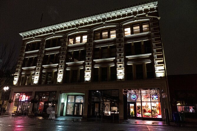 Portland Ghosts Boos and Booze Haunted Pub Crawl - Who this tour suits best (and who might feel disappointed)