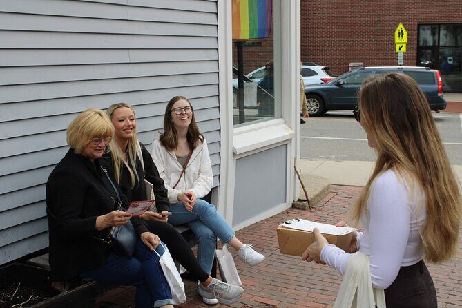 Portland, Maine East End Bakery Crawl - Ladies only! - Route overview: Munjoy Hill to Old Port on a walking-friendly plan