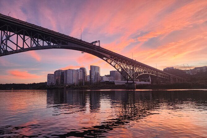 Portland's Ultimate 12 Historic Bridges' Scenic Boat Tour - From Elk Rock to Poets Beach to South Waterfront: modern Portland with a pulse