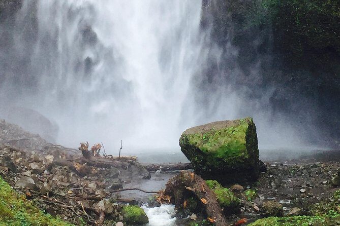 Private - 1/2 day Columbia River Gorge & Waterfalls Tour From Portland - Crown Point State Park and Vista House: Wide Views in One Package
