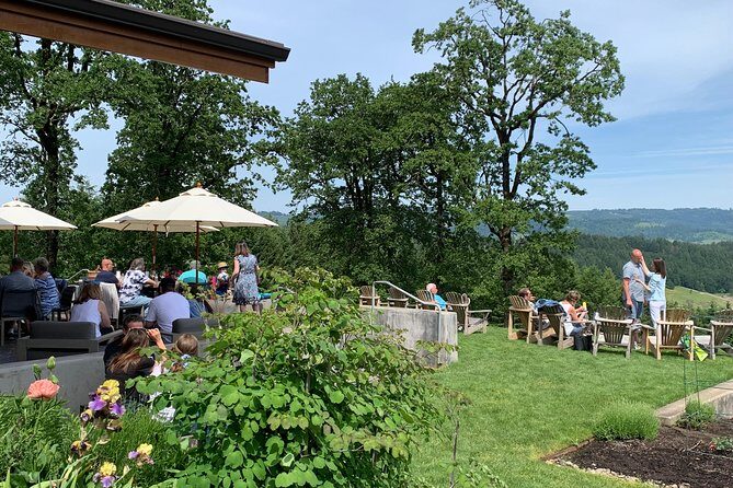 Private Customized Willamette Valley Wine Maker Tour with lunch - How the day’s structure works: four estate tastings plus lunch