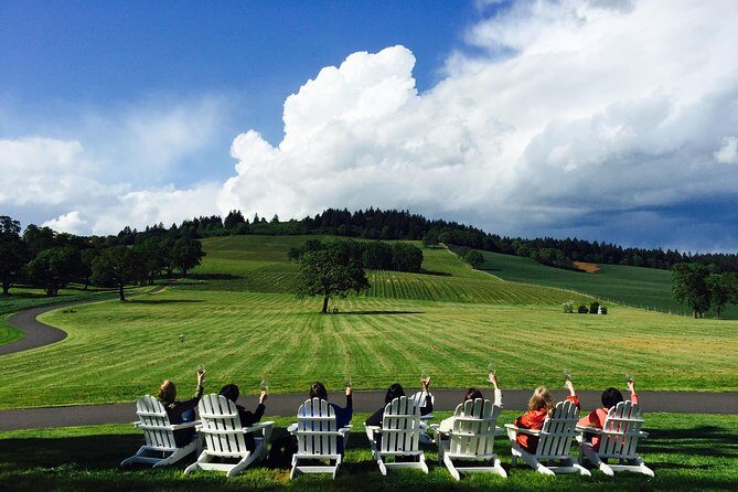 Private Willamette Valley Wine Tour from Portland (All tasting fees included) - Private 4x4 Pickup and Custom Routing: The Comfort Advantage