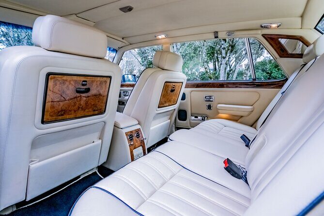 Rolls-Royce & Bentley Chauffeured All-inclusive Wine Tasting Tour - Dundee winery tasting: guided flights, current releases, and a view from your seat