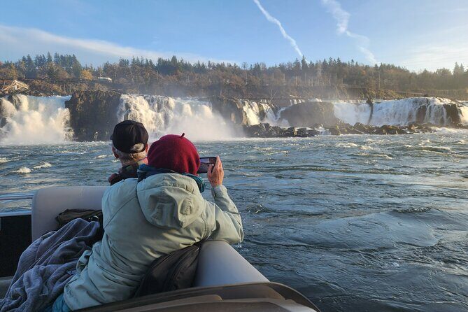 Scenic 2-Hour River Cruise to the Majestic Willamette Falls! - Getting Oriented Fast: The Meeting Point and How the Cruise Feels