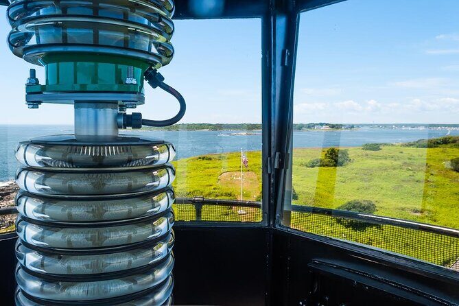 Seven Portland Lighthouses Tour - Halfway Rock Lighthouse: the boat-only stop and seal spotting