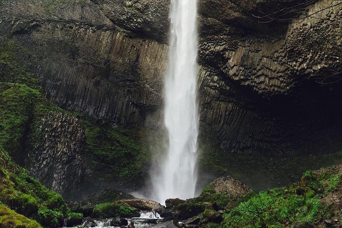 Small Group: Columbia River Gorge Waterfalls Tour from Portland - Comfort and pacing: what the small group really changes
