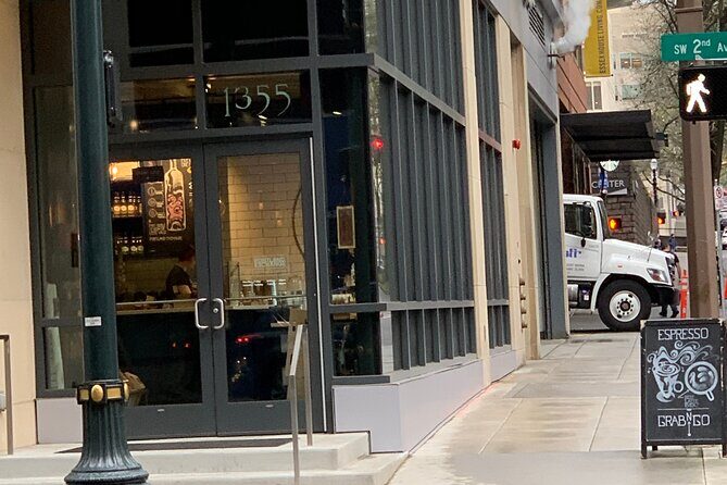 Smartphone-Guided Walking Tour of Downtown Portland - Starting at 202 NW Davis St and finishing by the Willamette