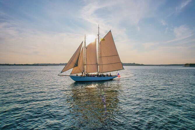 Sunset Windjammer Cruise Along the Coast of Portland Maine - Crew Chat Makes the Difference (Even Without Scripted Narration)