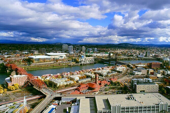 Ultimate Portland Self-Guided Driving GPS Audio Tour - Brown Street to City Hall: Longfellow’s roots and Portland’s church-and-city spine